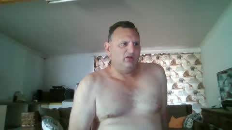 Snapshot of nollie244 chatting on 12-14-24, 12:33 Nollie online show from 12-14-24, 12:33