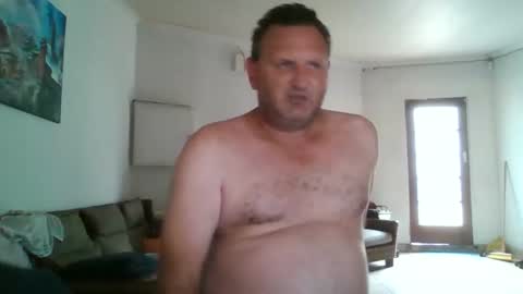 Snapshot of nollie244 chatting on 02-02-25, 12:02 Nollie online show from 02-02-25, 12:02