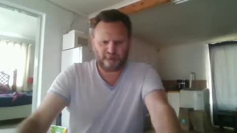 Snapshot of nollie244 chatting on 09-14-25, 06:01 Nollie online show from 09-14-25, 06:01