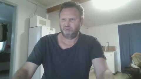 Snapshot of nollie244 chatting on 10-04-25, 05:27 Nollie online show from 10-04-25, 05:27