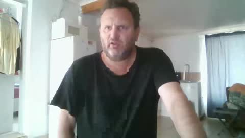 Snapshot of nollie244 chatting on 10-05-25, 09:18 Nollie online show from 10-05-25, 09:18