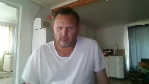 Snapshot of nollie244 chatting on 10-27-25, 11:25 Nollie online show from 10-27-25, 11:25