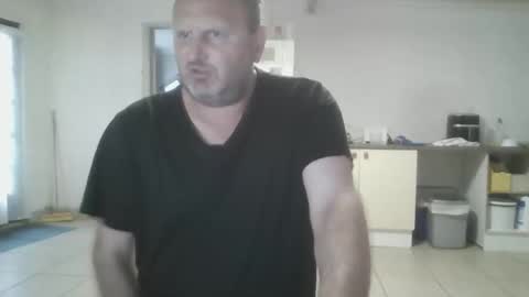 Nollie online show from 12-21-25, 05:58