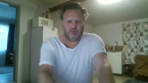 Nollie online show from 05-06-26, 05:03