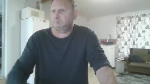 Nollie online show from 05-17-26, 06:44