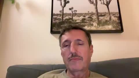 Snapshot of nolo34 chatting on 12-14-25, 11:31 nolo34 online show from 12-14-25, 11:31