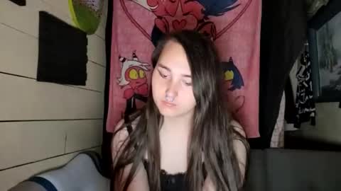 Snapshot of nonbinarybeauty20 chatting on 06-01-26, 06:26 nonbinarybeauty20 online show from 06-01-26, 06:26