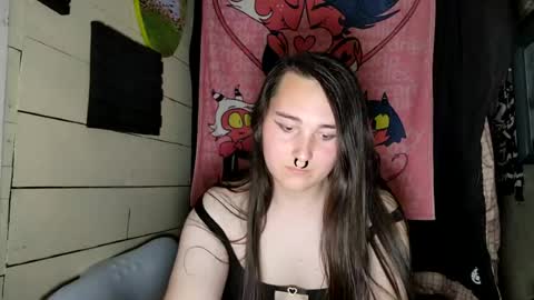 Snapshot of nonbinarybeauty20 chatting on 06-18-26, 09:14 nonbinarybeauty20 online show from 06-18-26, 09:14