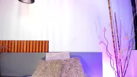 Nora Da Silva online show from 04-23-26, 12:45