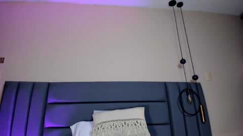 Nora Da Silva online show from 04-25-26, 11:46