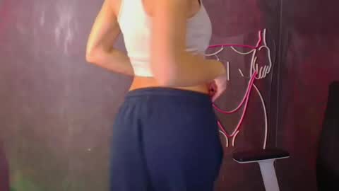 Nora online show from 09-15-25, 01:55