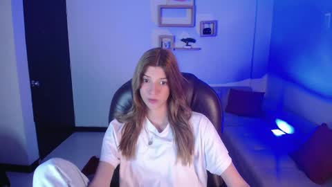 Nora online show from 12-31-24, 07:18