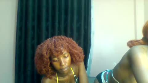 Snapshot of norababy20 chatting on 07-11-26, 04:48 Norababy20 online show from 07-11-26, 04:48