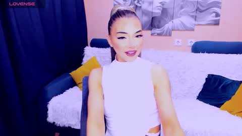 Snapshot of norasun chatting on 11-14-25, 05:55 NoraSun online show from 11-14-25, 05:55