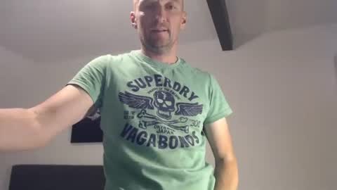 nordicrunner76 online show from 07-05-26, 08:38