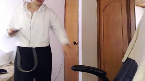 noreen_ online show from 02-10-26, 06:12