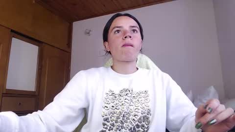 noreen_ online show from 03-09-26, 07:29