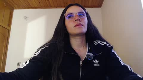 noreen_ online show from 06-03-26, 03:39