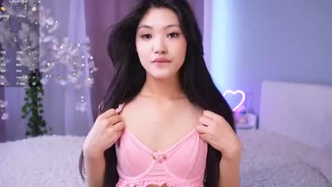 Snapshot of noreenbeckey chatting on 06-30-26, 07:53 Nore online show from 06-30-26, 07:53