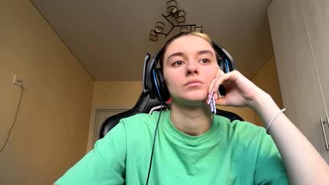 Elena online show from 03-11-26, 06:30