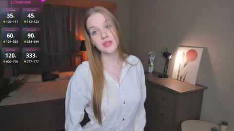 Snapshot of normaemans chatting on 12-03-25, 07:34 Beatrice online show from 12-03-25, 07:34