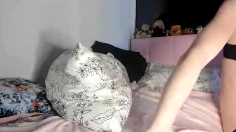 Emily snow online show from 12-13-24, 05:49