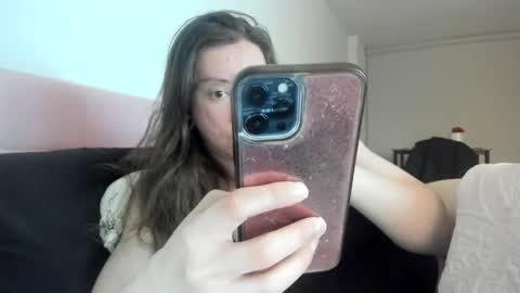 Emily snow online show from 02-04-26, 11:53