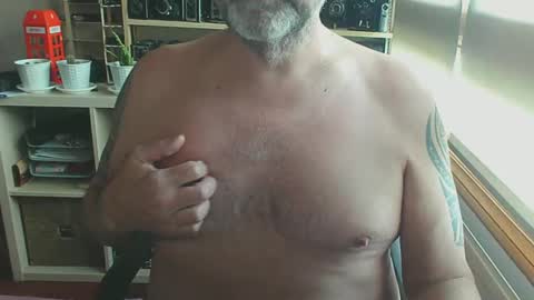 Snapshot of nosmoh chatting on 02-03-25, 02:45 arrio online show from 02-03-25, 02:45