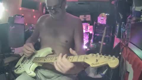 notflamingfart online show from 05-18-26, 11:10