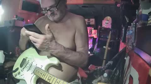 notflamingfart online show from 05-30-26, 05:59