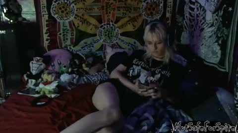 FREAKY DRACULA online show from 04-30-26, 04:30