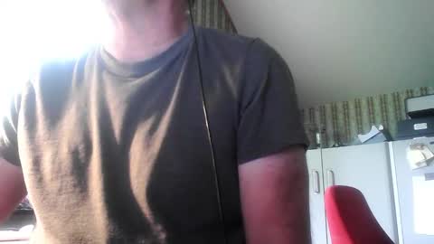 Snapshot of notte chatting on 10-21-25, 11:22 notte online show from 10-21-25, 11:22