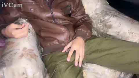 Snapshot of notyourlove55 chatting on 12-21-25, 09:38 notyourlove55 online show from 12-21-25, 09:38