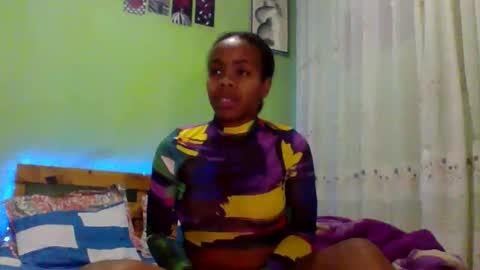 Snapshot of nounourspiment chatting on 09-23-25, 07:50 nounourspiment online show from 09-23-25, 07:50