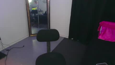 Nouveauho3 online show from 05-25-26, 09:59