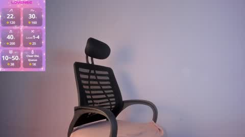 Snapshot of nova_swan chatting on 01-02-25, 10:33 NOVA online show from 01-02-25, 10:33