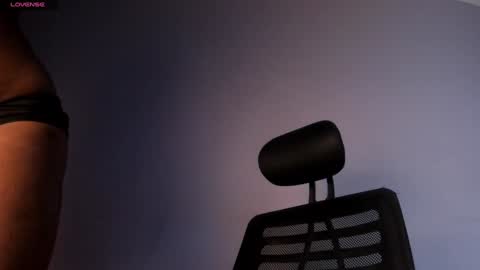 Snapshot of nova_swan chatting on 01-04-25, 10:24 NOVA online show from 01-04-25, 10:24