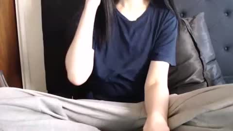 Olivia online show from 11-02-25, 08:55