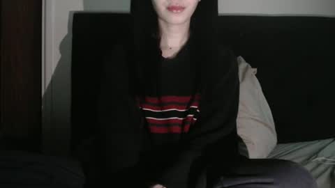 Olivia online show from 05-24-26, 01:05