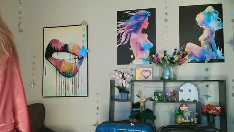 Snapshot of novaharper chatting on 01-18-26, 12:14 Nova Harper online show from 01-18-26, 12:14