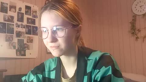 Sari  It is my first day  online show from 02-10-26, 02:10