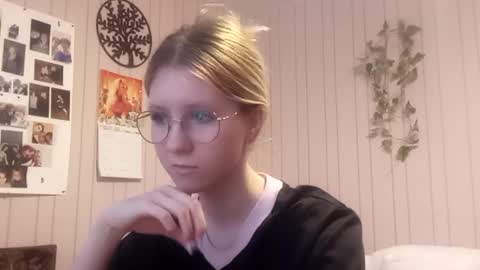 Sari  It is my first day  online show from 02-21-26, 02:51