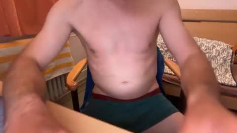 nuancen_stratus_2z online show from 06-12-26, 08:08