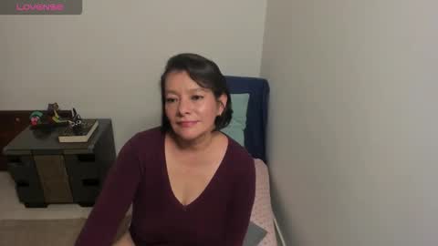 Snapshot of nuit_rose chatting on 10-10-25, 02:43 nuit_rose online show from 10-10-25, 02:43