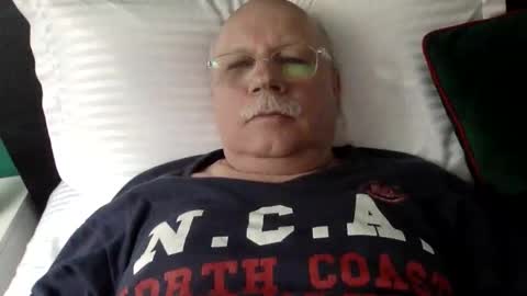 nukiss online show from 04-23-26, 05:15