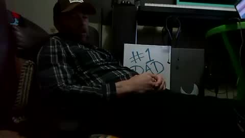 Awwwww Hey Sweetie Pies. Welcome To The Sweetie Pie Lounge. Enjoy The Dad-Cast. SweetCorny Fun-loving Dad Talk. online show from 12-03-25, 05:22