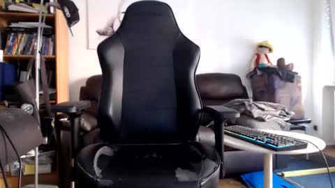nursefan online show from 05-29-26, 04:49