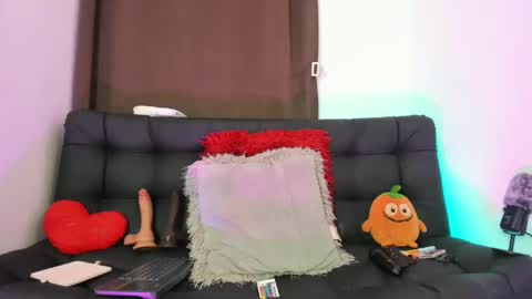 Snapshot of nyalgasai1 chatting on 02-22-25, 04:51 Nia online show from 02-22-25, 04:51