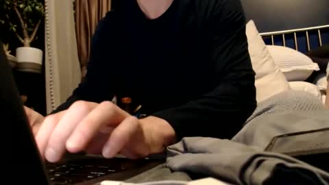 Snapshot of nycstraightmeat chatting on 11-29-25, 11:08 Eric online show from 11-29-25, 11:08