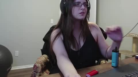 Nyctophilic online show from 10-27-25, 03:43